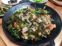 지예가 오피스 건물에 있는 복요리집ㅎ 복불고기볶음밥 맛이쪄요ㅎㅎ