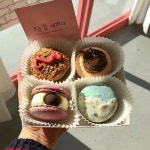 Pin by 은주 정 on マカロン | Rainbow food, Cute food, Desserts