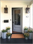 139 farmhouse fall porch steps 99 - 2020 | 아파트 입구, 집, 외관 디자인
