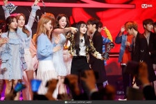 190110 엠카운트다운 청하(CHUNG HA) - 벌써 12시 + 1위 앵콜 현장포토 : 네이버 포스트