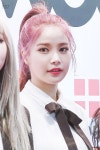 Idea by 서정 on 여돌 | Solar mamamoo, Pink hair, Mamamoo