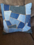 Imagem por 지은 오 em 청바지수선.리폼 | Patchwork, Almofadas, Capitone
