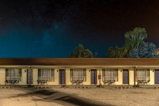 밤의 모텔을 찍다 - INDIEPOST 인디포스트