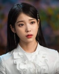 190818 [#호텔델루나 🌕 #Hotel_Del_Luna Stills 📸] © tvN | 연예인, 웨딩헤어, 아름다운 유명인