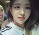 와