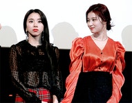 채영이 유혹에 실패한 트와이스 사나 Twice Sanas Chaeyoung failed to seduce | Women, Actors, Red leather jacket