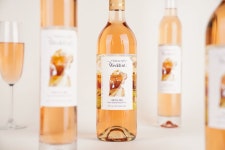 product photography | 도란원 샤토미소 웨딩 와인 in 2023 | Photography, Sweet, Rose