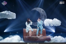 190627 엠카운트다운 윤산하&지수연 - A Whole New World 현장포토 : 네이버 포스트 | Fandom