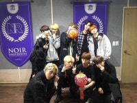 5시 명동역 6번 출구  오후 7시 홍대 상상마당 앞  많이 와주세요~ :) ⠀ #느와르 #화이트데이” | School clubs, After school club, Noir