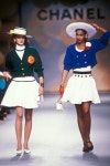 Linda Evangelista / CHANEL Runway 1988(이미지 포함) | 빈티지 샤넬, 패션, 빈티지