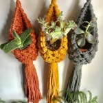 The Pod Trio Macrame Plant Hanger(이미지 포함) | 마크라메, 매듭