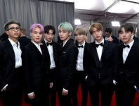 Pin on 방탄소년단 || BTS