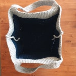 사진 설명이 없습니다. | 손뜨개 가방, 가방, 사각모티브