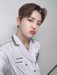 [TW 190816][#에이스_동훈] 셀카 왔습니다 ㅎㅁㅎ p.s 지금 노을이 예쁘게 지고 있는데 볼 수 있는 분은 얼른 봐요💙 #에이스... 