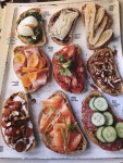 Have some healthy breakfast | 파티 음식, 케이터링 음식, 요리