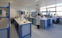 Blue White lab | 실험실