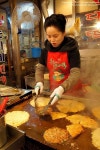 광장시장 최고의 맛집, 순희네 빈대떡 | 한국 길거리음식, 식품 아이디어, 길거리 음식