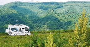 모터홈라이프 #motorhomelife  #알빙 #arving  #캠핑 #camping #캠핑카여행 #campingcartravel #강원도여행 #평창 #청%9 | Road... 