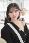 #jeongyeon #twice 191018 JIMMY CHOO photocall  #event #정연 #트와이스 #유정연 #トゥワイス #ジョンヨン | Belleza asiática... 
