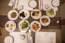 양재동풍경과 예촌한정식의 보리굴비 간장게장 Korean foods   예촌한정식에서의 한식, 담백한 맛과 음식이 일품입니다.  한국식으로 만든... 