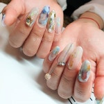 연장 후 그 위에 젤아트를 했어요 . Made by 원장님 . . 쉬즈네일 이벤트  팔리쉬젤 풀아트 1회->99000 3회-… | Nails, Beauty