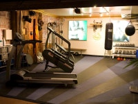 Like the treadmill and boxing equipments in this #home #gym. Check more at www.oklahomahomes.com | 인테리어