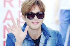 2013.09.27 구미 e착한학생복 팬싸인회 (With images) | Sunglasses women, Women, Square sunglasses women