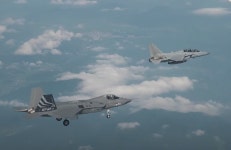 보라매 fa-50 옆에 있으니 잘 어울리네 - 군사 마이너 갤러리