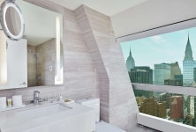 Millennium Hilton New York One UN Plaza | Qantas Hotels Millennium Hilton New York One UN Plaza