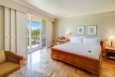 InterContinental Sanctuary Cove Resort | Qantas Hotels InterContinental Sanctuary Cove Resort
