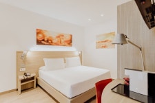 프리빌리지 아파트먼트