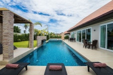 더 빌 좀티엔 풀 빌라 - The Ville Jomtien Pool Villa | 티라트래블 호텔 예약