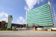 Holiday Inn Leon Plaza Mayor | Qantas Hotels Holiday Inn Leon Plaza Mayor