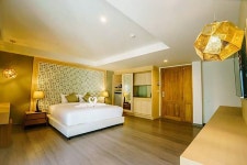 문 드래곤 호텔 (Moon Dragon Hotel) - 몽키트래블