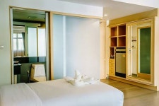 문 드래곤 호텔 (Moon Dragon Hotel) - 몽키트래블