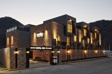 Raon Hotel | Qantas Hotels Raon Hotel