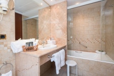 호텔 스파 테르메스 세르스 카를레마니 - Hotel SPA Termes SERHS Carlemany - 호텔티라닷컴 - 최저가 호텔 예약
