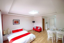 Yangju Grace Valley Pension | Qantas Hotels Yangju Grace Valley Pension