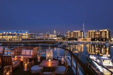 포시즌 리조트 두바이 앳 주메이라 비치 - Four Seasons Resort Dubai At Jumeirah Beach - 티라트래블 - 호텔, 여행의 목적이 되다