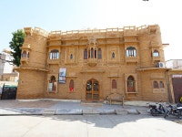 OYO 9933 Hotel Meera Mahal | Qantas Hotels OYO 9933 Hotel Meera Mahal