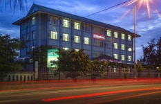 선라이즈 호텔 촹 빈 - Sunrise Hotel Quang Binh - 티라트래블 - 최저가 호텔 예약