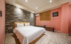 DESIGN HOTEL KHAN - 디자인 호텔 칸 티라트래블 DESIGN HOTEL KHAN - 디자인 호텔 칸 티라트래블 