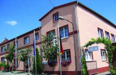 Hotel Christine | Qantas Hotels Hotel Christine