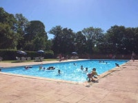 246 Riverside Holiday Cabin | Qantas Hotels 246 Riverside Holiday Cabin