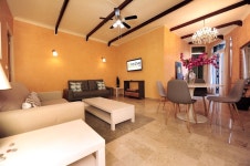 레지던스 네그레스코 - 파이브 스타 홀리데이 하우스 최저가 숙소, 한눈에 비교하기 | 올스테이 레지던스 네그레스코 - 파이브 스타 홀리데이... 