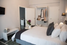 리빙 아크로폴리스 바이 K&S 근처 - Living Near Acropolis By K&S - 티라트래블 - 최저가 호텔 예약