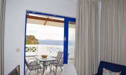 뮤지스 씨사이드 하우스 - Muses Seaside Houses - 티라트래블 - 최저가 호텔 예약