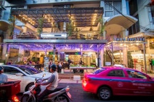 버블 스페이스 호스텔