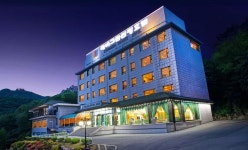 Evergreen Tourist Hotel | Qantas Hotels Evergreen Tourist Hotel