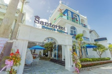 OYO 512 Santorini House And Coffee | Qantas Hotels OYO 512 Santorini House And Coffee